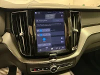 Volvo XC60 Recharge T6 AWD 350HK R-Design /Pano /Drag 257kW thumbnail