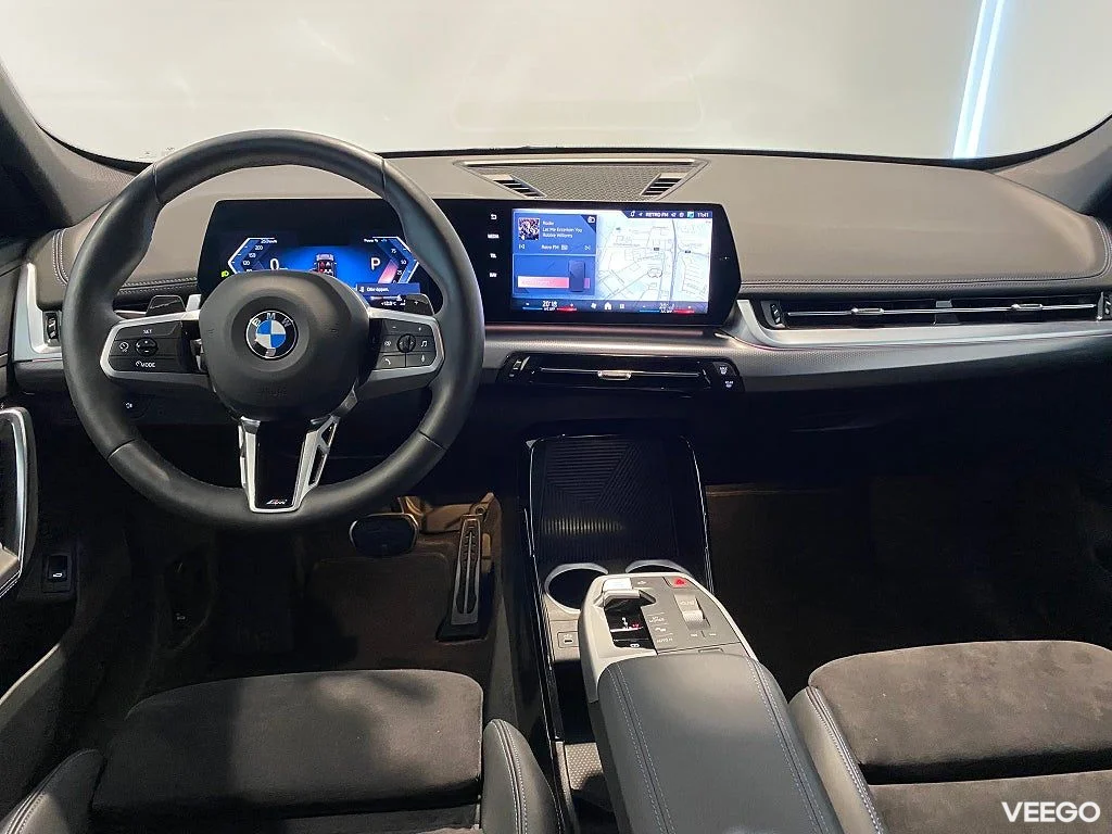 BMW X1 sDrive18i M-Sport Rattvärme Drag Tonade Rutor 0kW