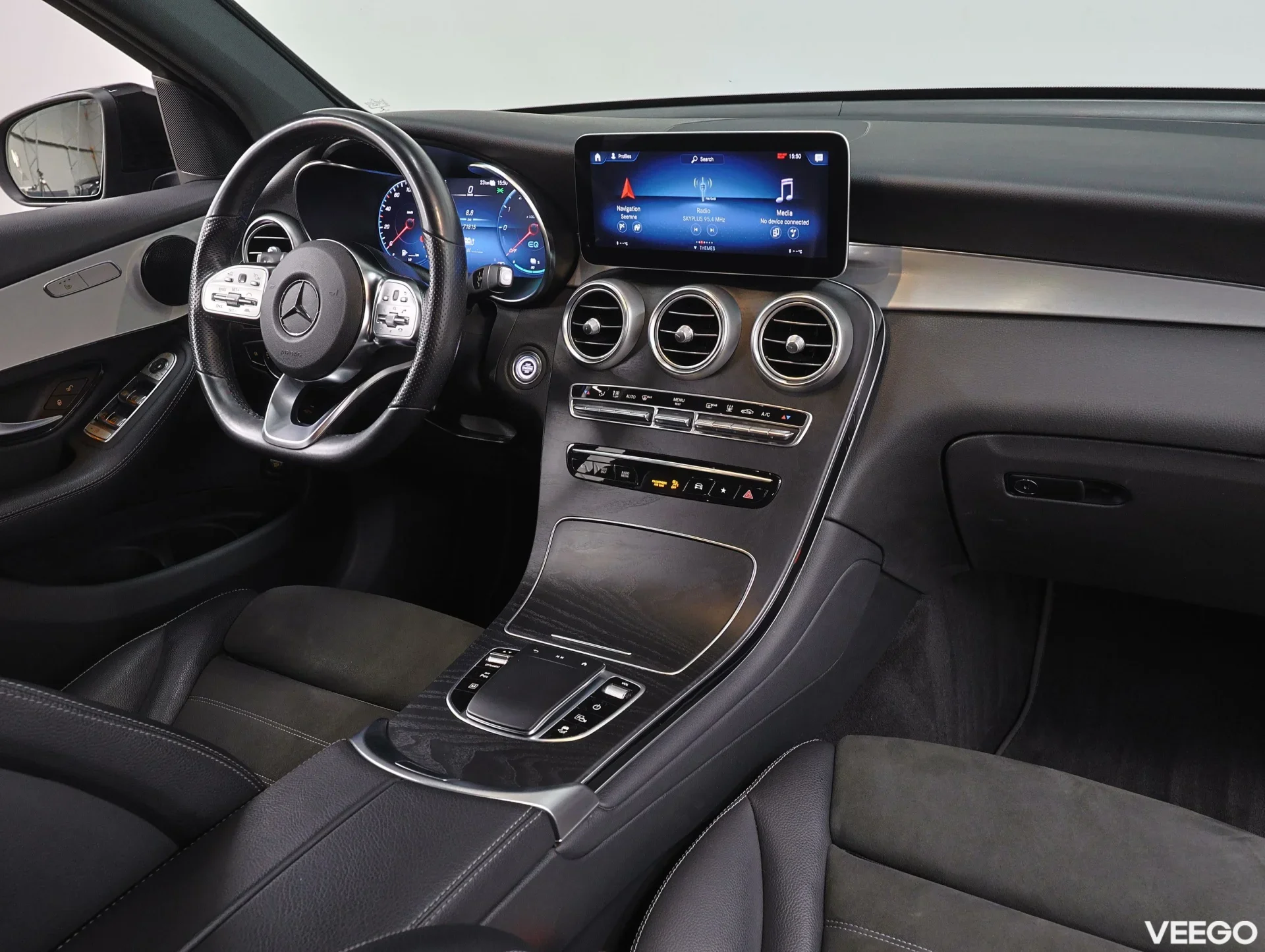 Mercedes-Benz GLC300 DE 4MATIC AMG Night Package 2 225kW