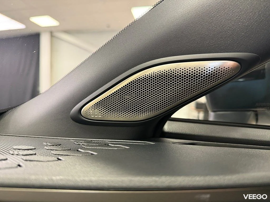 Toyota C-HR Hybrid AWD-i Executive Premiere Edt /Pano /Moms 145kW