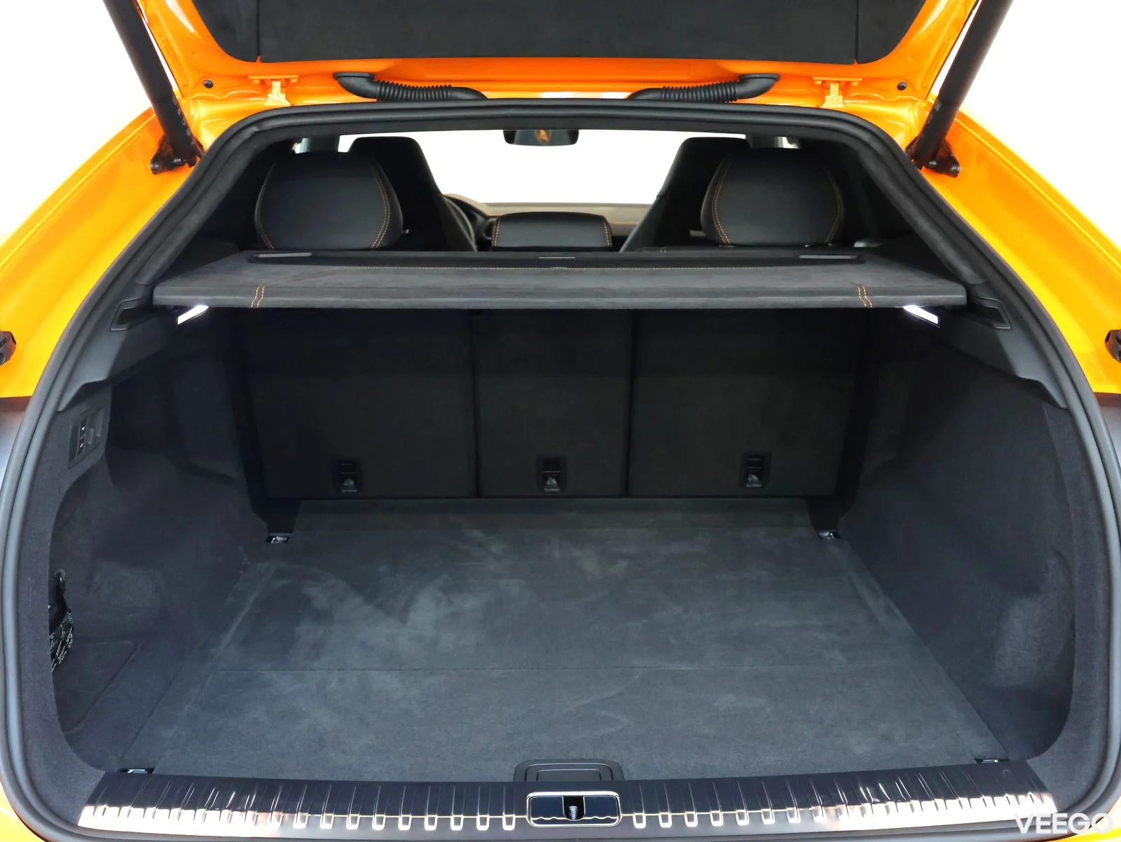 Lamborghini Urus - 490kW