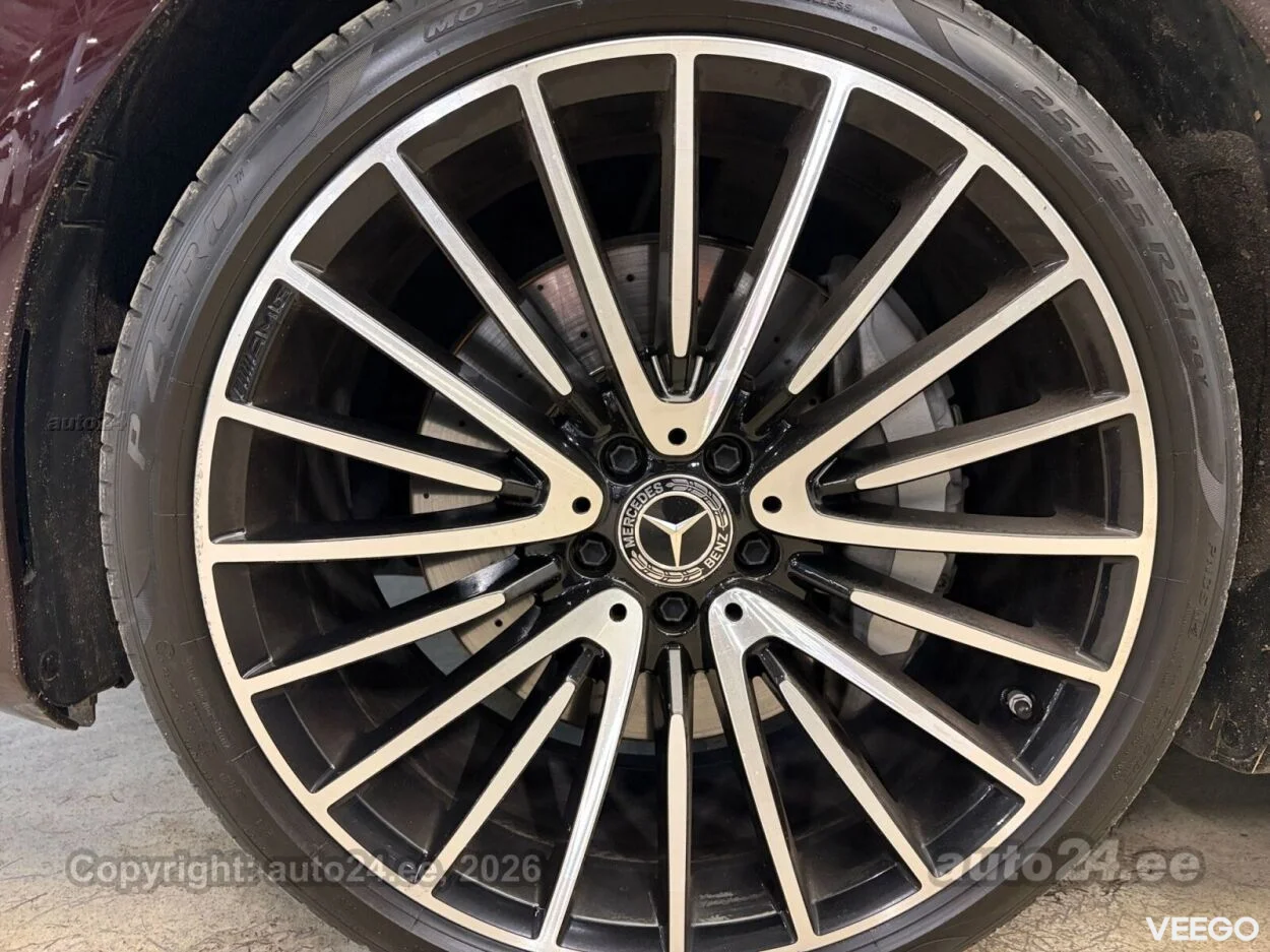 Mercedes-Benz S450 - 3 270kW