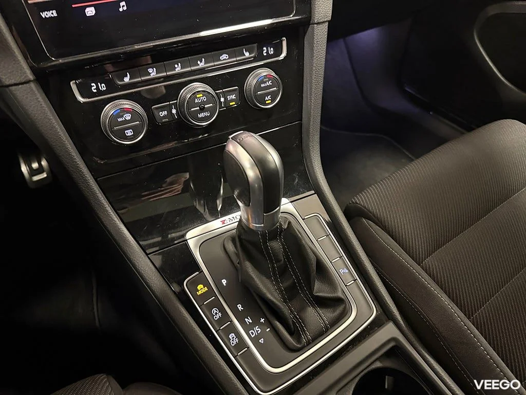 Volkswagen Golf R 2.0 TSI 4M 310HK /Dynaudio /Milltek 228kW