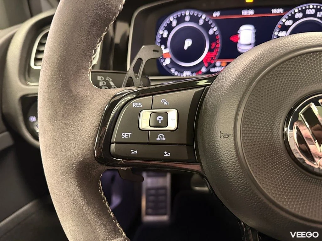 Volkswagen Golf R 2.0 TSI 4M 310HK /Dynaudio /Milltek 228kW