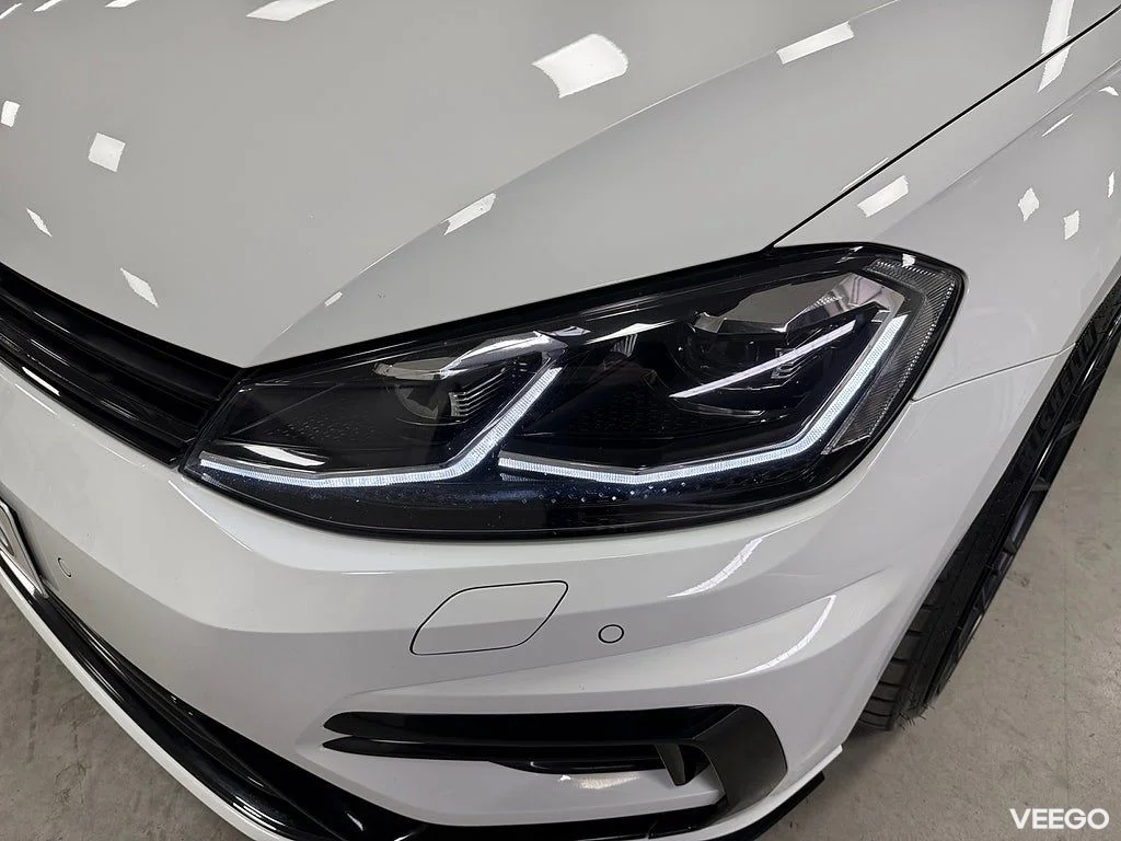 Volkswagen Golf R 2.0 TSI 4M 310HK /Dynaudio /Milltek 228kW
