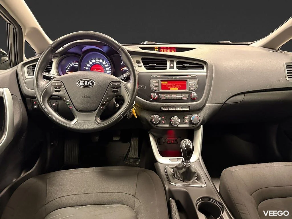 Kia Ceed 1.4 CVVT 99HK EX /1 Brukare /4500mil 73kW