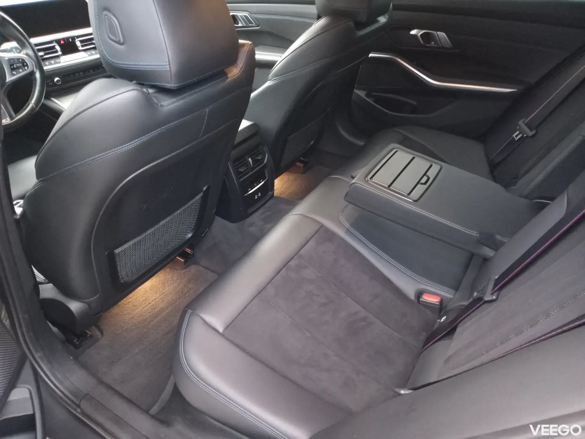 BMW 318D M-Pakett HighGloss Shadow-Line 2.0 110kW