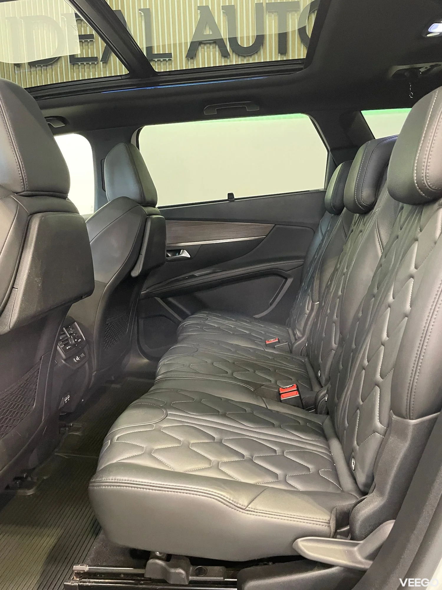 Peugeot 5008 - 1.2 96kW