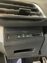 Peugeot 5008 - 1.2 96kW thumbnail