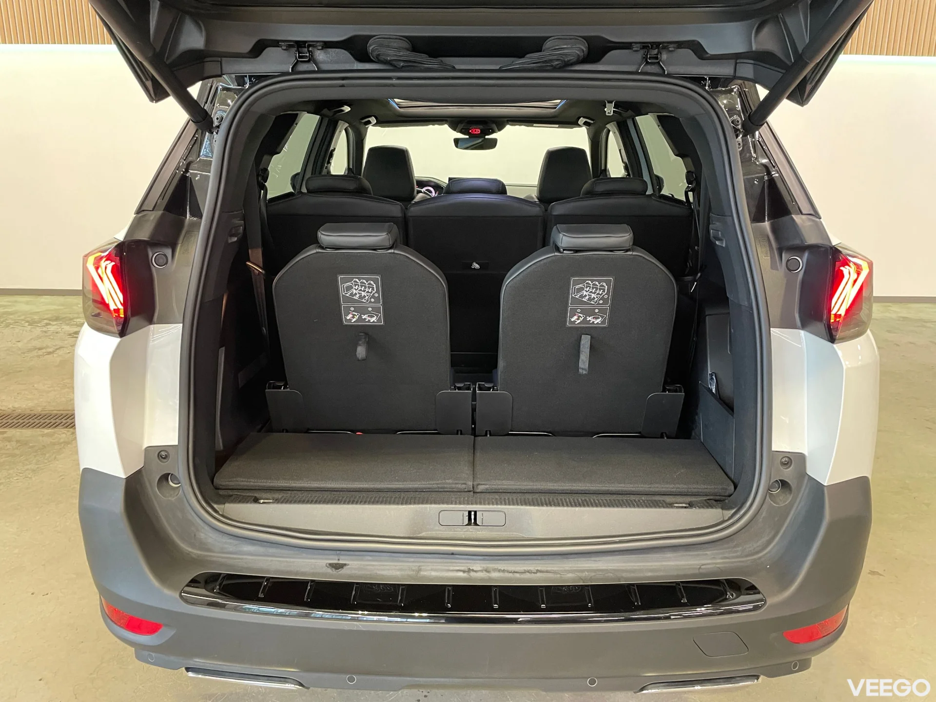 Peugeot 5008 - 1.2 96kW