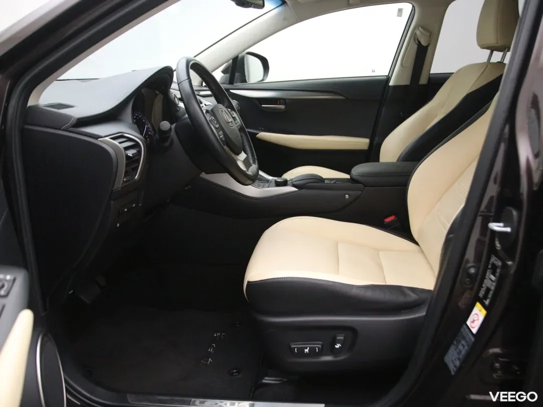 Lexus NX 2.5 145kW