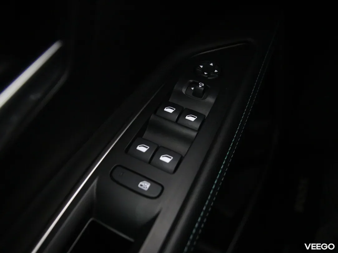 Peugeot 5008 1.2 96kW