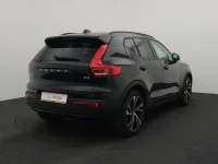 Volvo XC40 2 120kW thumbnail