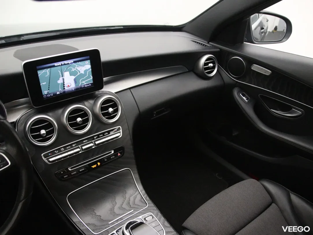 Mercedes-Benz C220 2.1 125kW