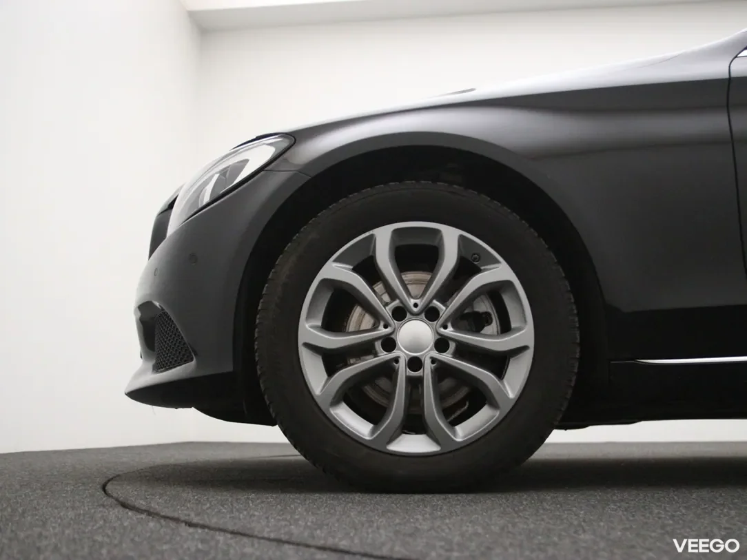 Mercedes-Benz C220 2.1 125kW