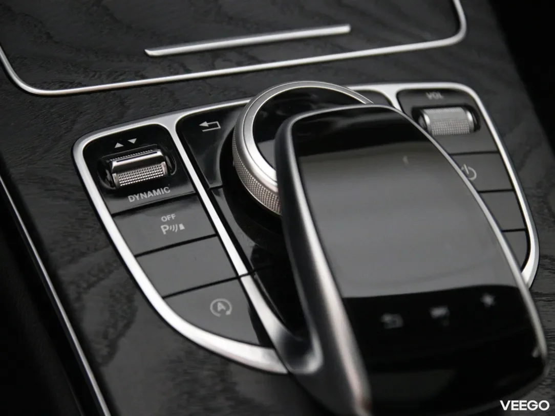 Mercedes-Benz C220 2.1 125kW