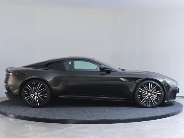 Image of Aston Martin DBS V12 533kW