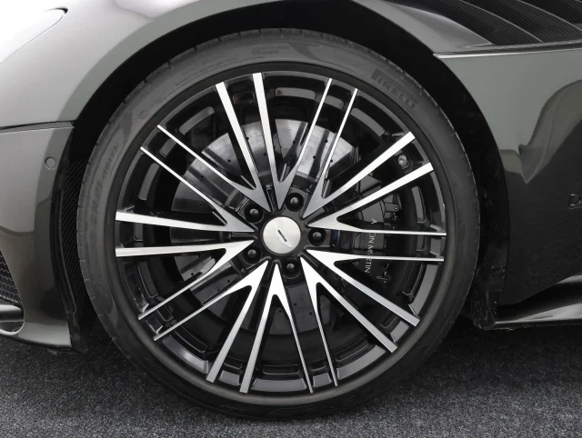 Image of Aston Martin DBS V12 533kW