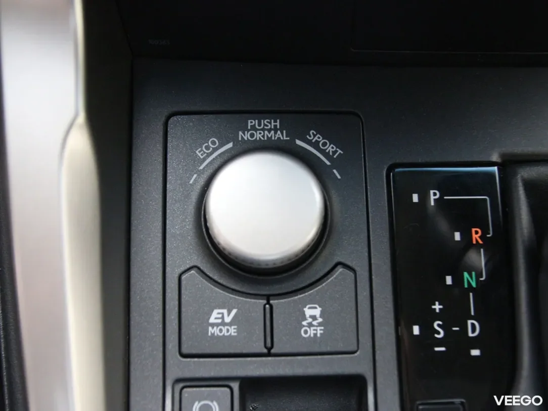 Lexus NX 2.5 145kW