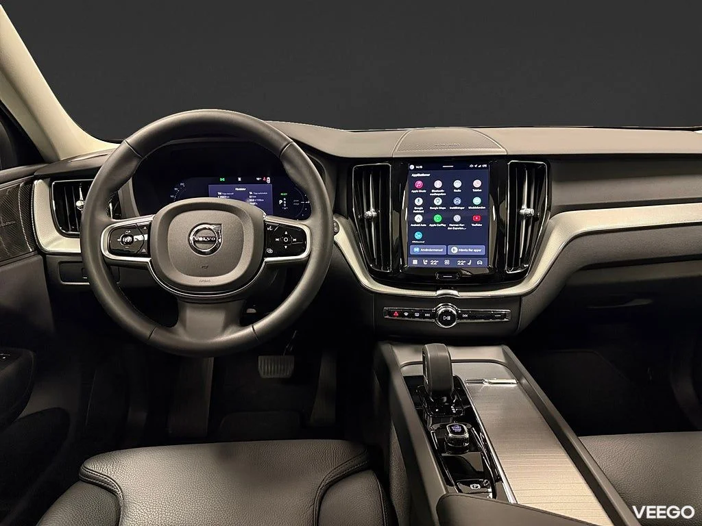 Volvo XC60 T8 AWD 456HK Plus Dark /Pano /360 /Drag 335kW