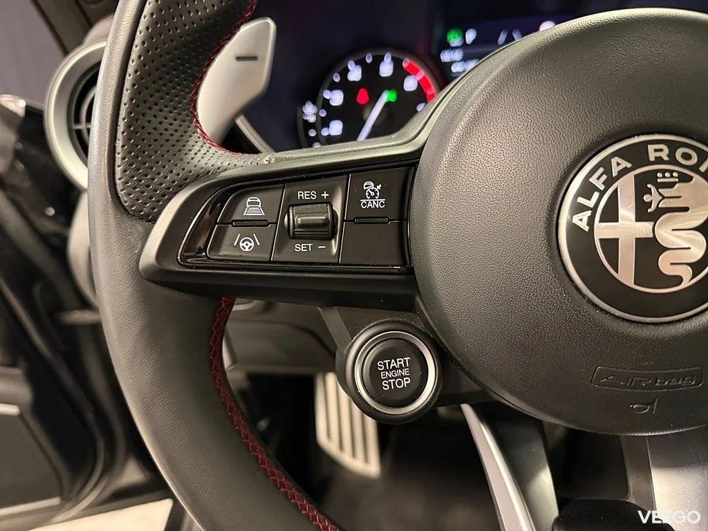 Alfa Romeo Giulia 2.0 Q4 280HK Veloce TI /Pano /Se Spec 206kW