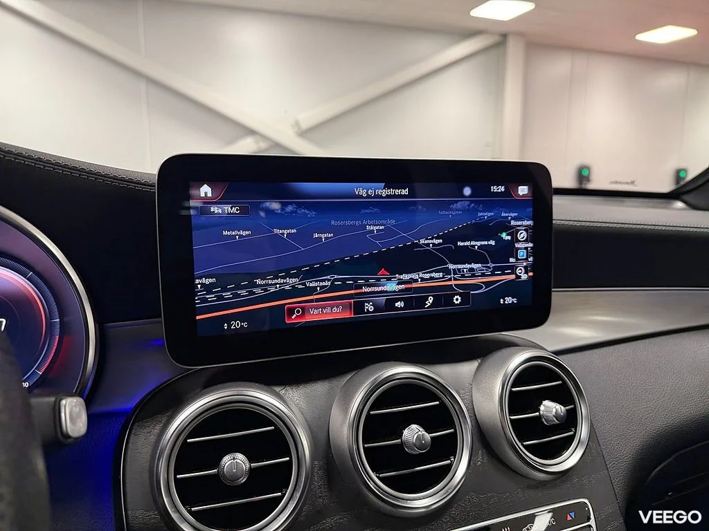 Mercedes-Benz GLC200 300 d 4M 245HK AMG /Pano /Drag /Navi 180kW