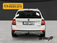 Skoda Octavia Scout 1.8 TSI 4x4 DSG 180HK /Drag /Värmare 132kW thumbnail