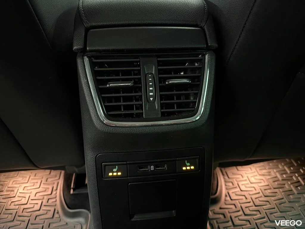 Skoda Octavia Scout 1.8 TSI 4x4 DSG 180HK /Drag /Värmare 132kW
