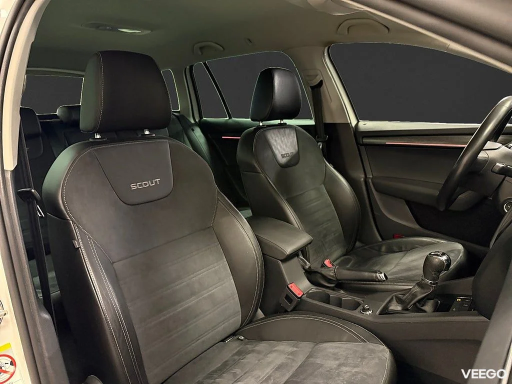 Skoda Octavia Scout 1.8 TSI 4x4 DSG 180HK /Drag /Värmare 132kW