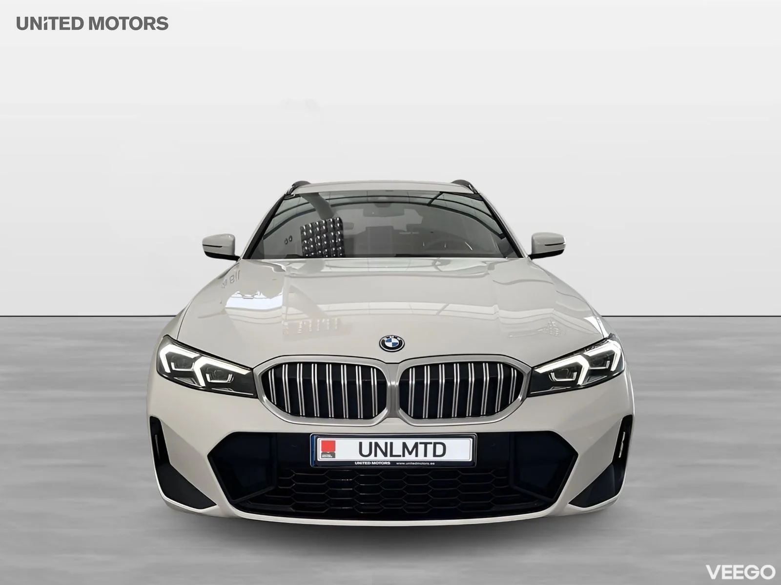 BMW 330 xDrive Touring M Sport Drag HiFi Park Assist 0kW