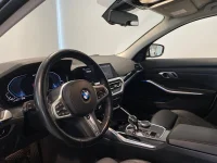 BMW 330 Rattvärme HiFi-högtalarsystem Parkeringsassistent 0kW