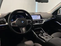 BMW 330 Rattvärme HiFi-högtalarsystem Parkeringsassistent 0kW