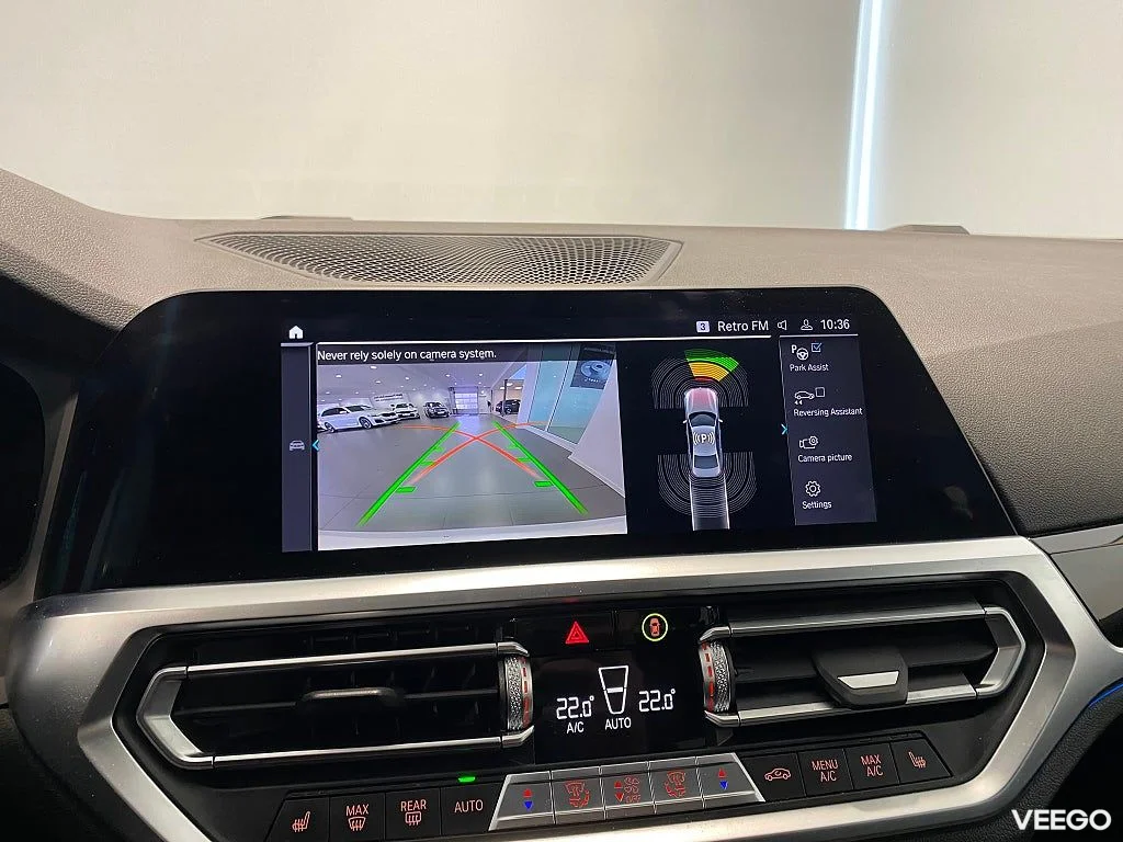 BMW 330 Rattvärme HiFi-högtalarsystem Parkeringsassistent 0kW