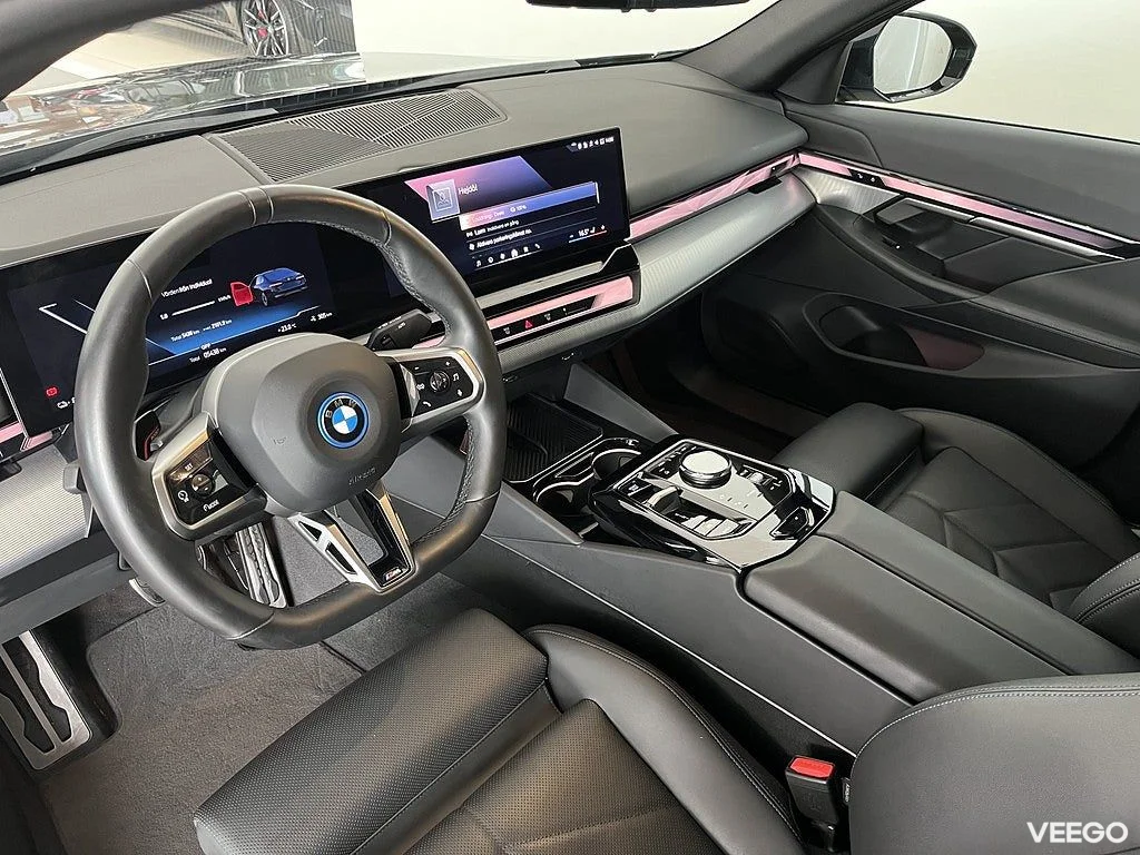 BMW i5 eDrive40 Sedan M Sport Drag Rattvärme Drive/Park Assist 0kW