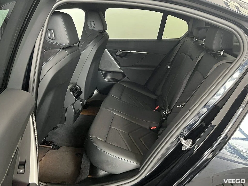 BMW i5 eDrive40 Sedan M Sport Drag Rattvärme Drive/Park Assist 0kW