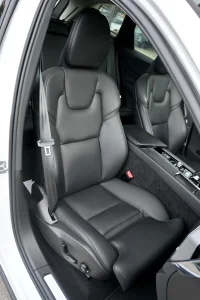 Volvo XC60 AWD H&K INSCRIPTION XENIUM INTELLI SAFE 2 251kW thumbnail