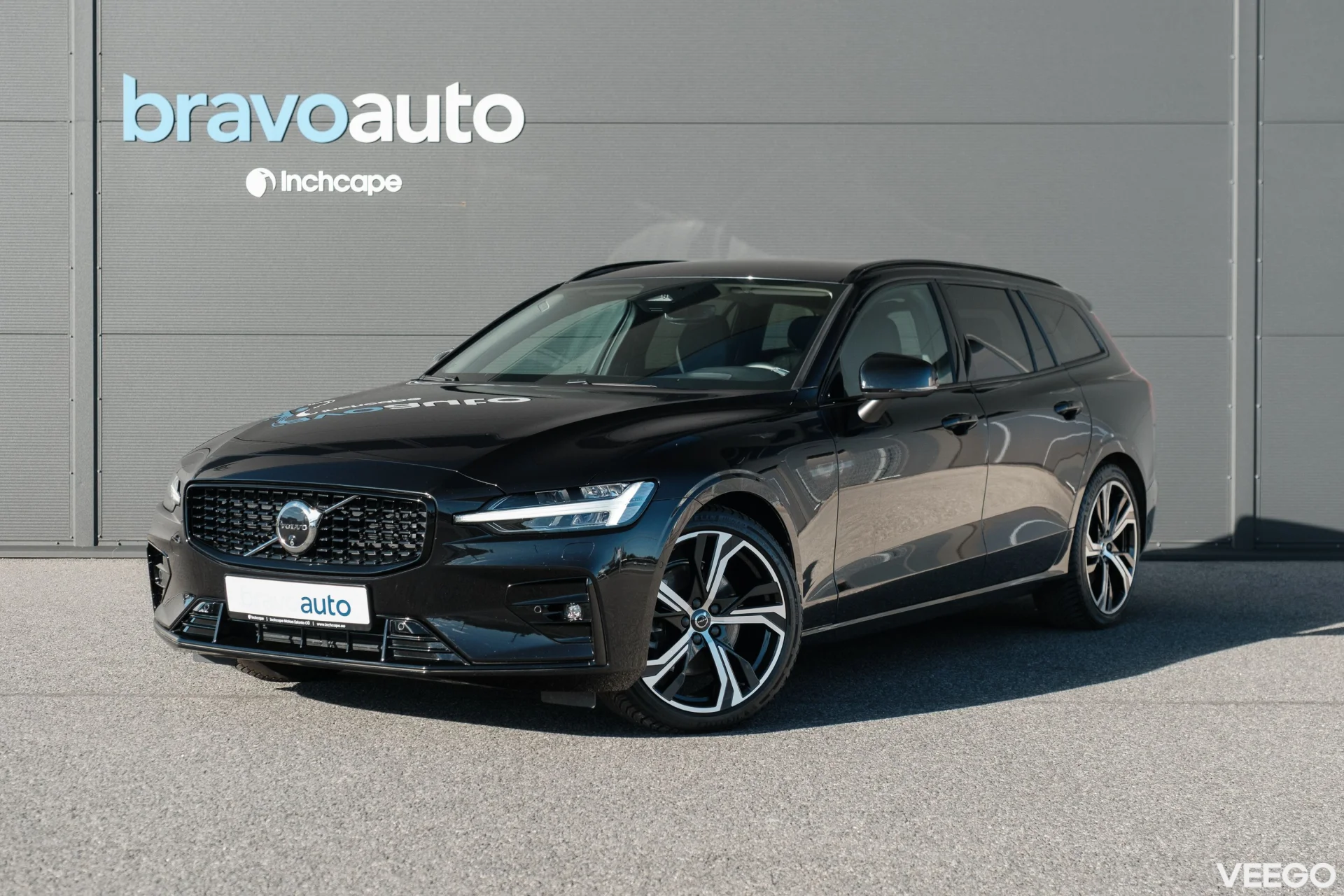 Volvo V60 Mild-Hybrid Plus Dark 2 145kW