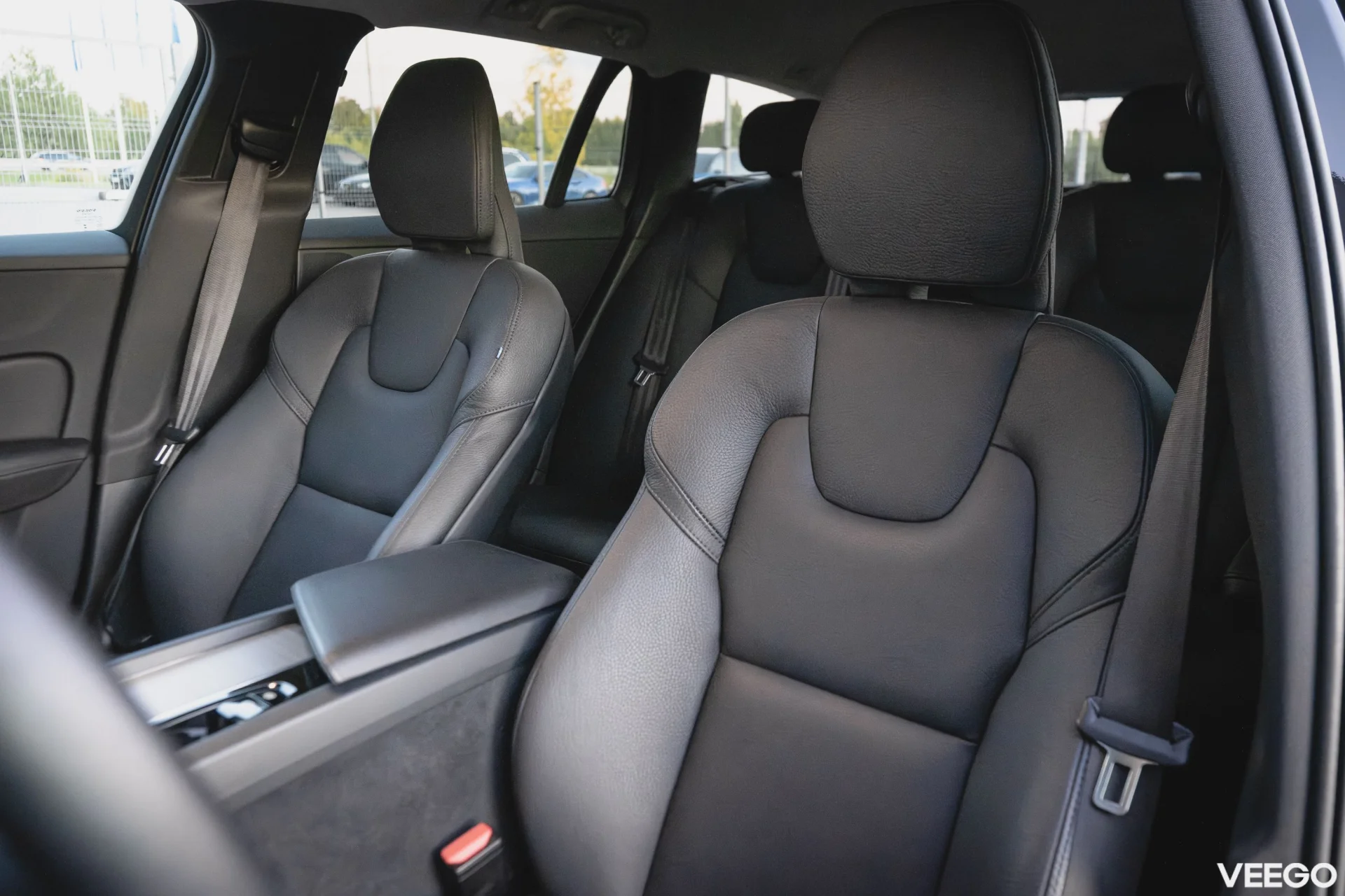 Volvo V60 Mild-Hybrid Plus Dark 2 145kW