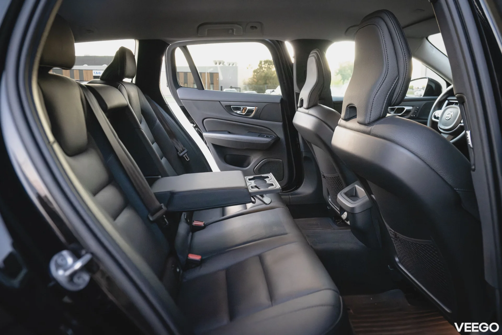 Volvo V60 Mild-Hybrid Plus Dark 2 145kW
