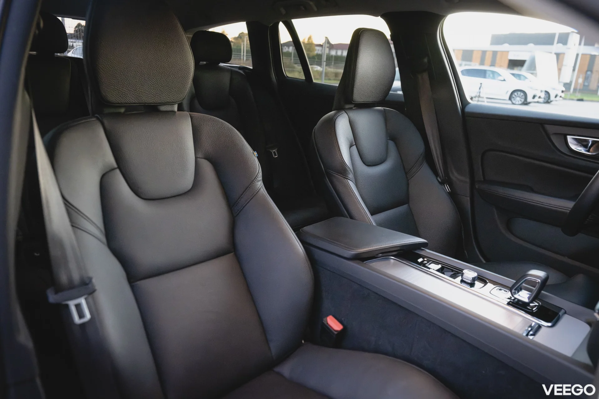 Volvo V60 Mild-Hybrid Plus Dark 2 145kW