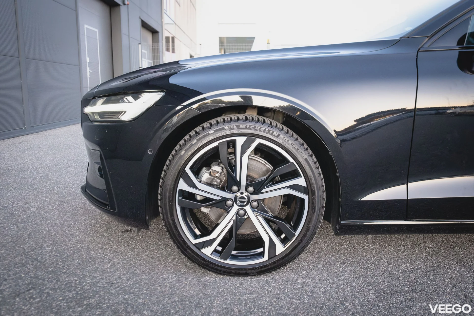 Volvo V60 Mild-Hybrid Plus Dark 2 145kW