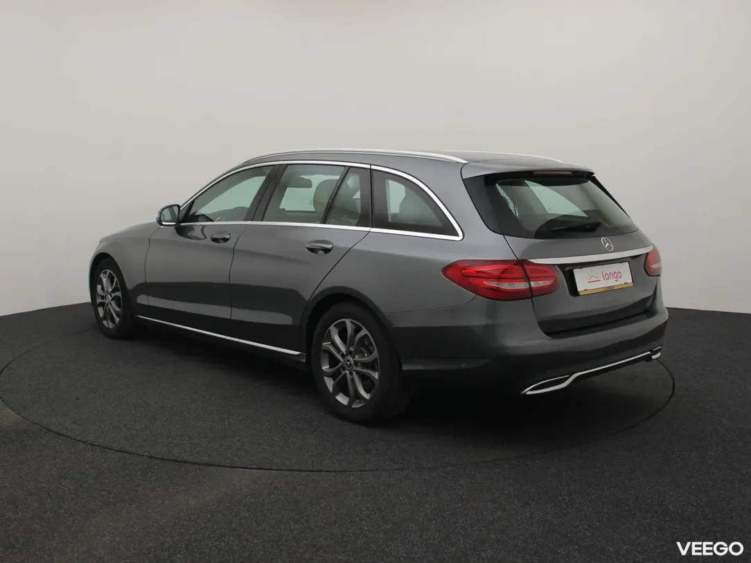 Mercedes-Benz C220 2.1 125kW