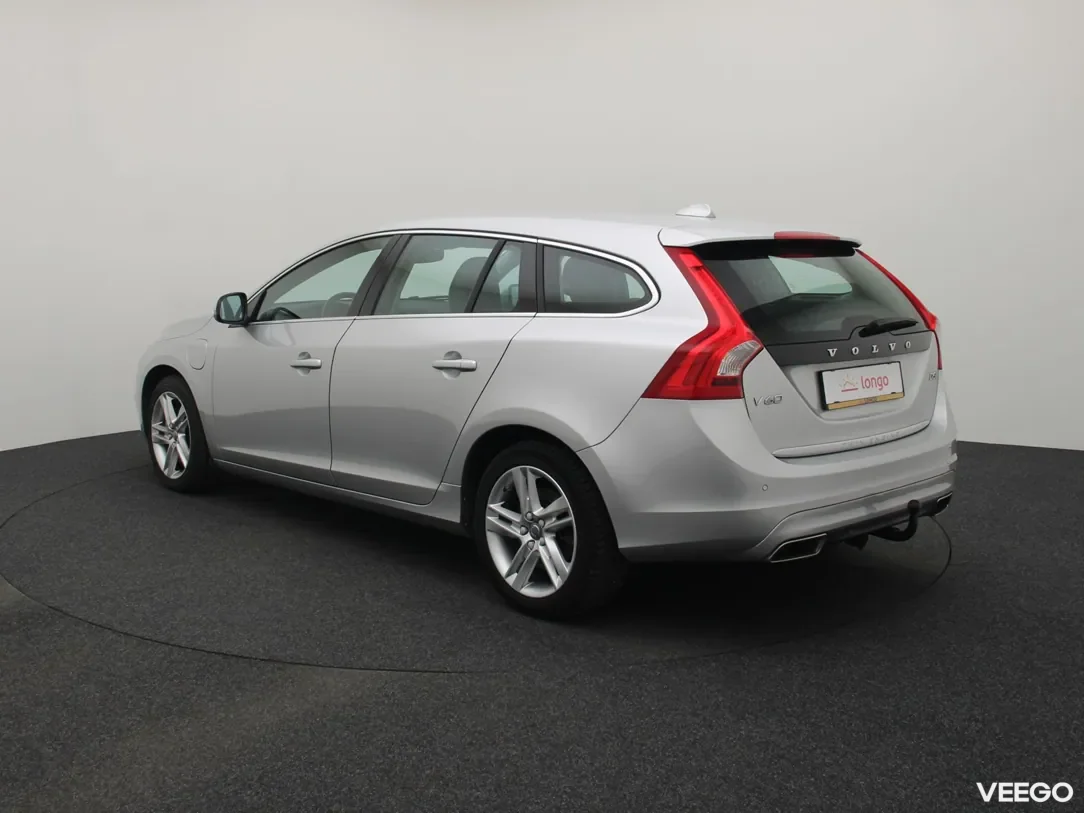 Volvo V60 2.4 169kW