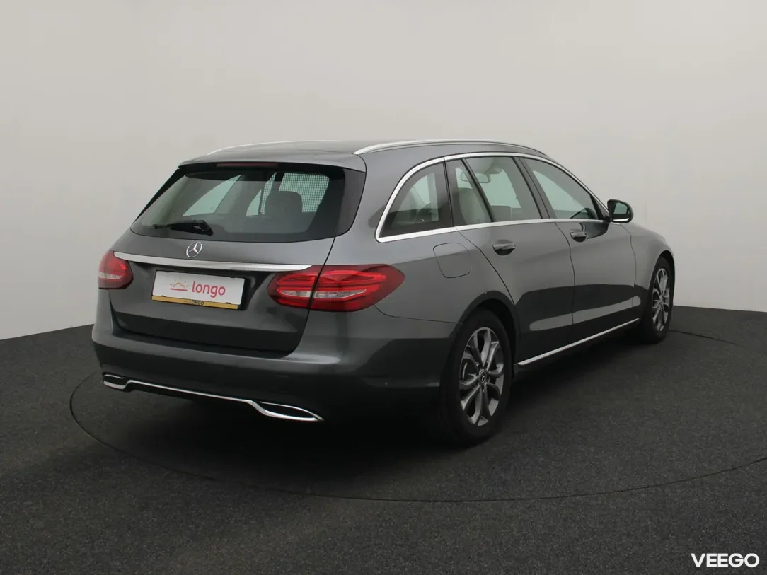 Mercedes-Benz C220 2.1 125kW