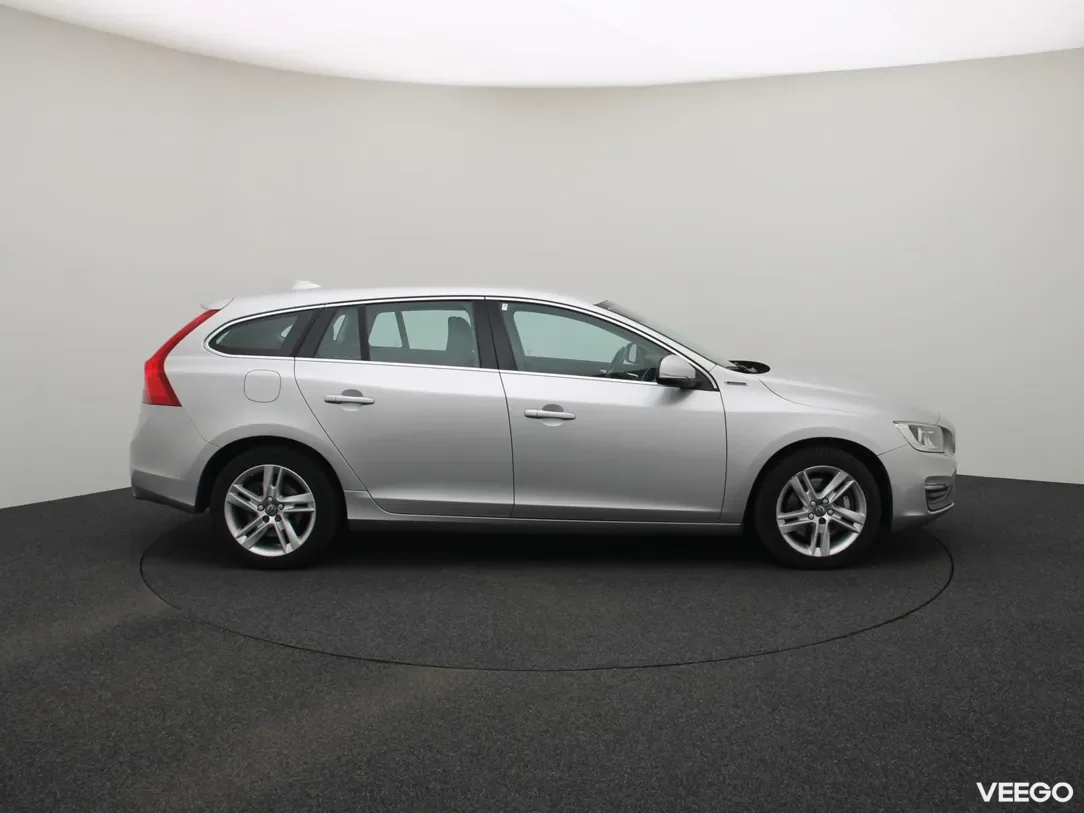 Volvo V60 2.4 169kW