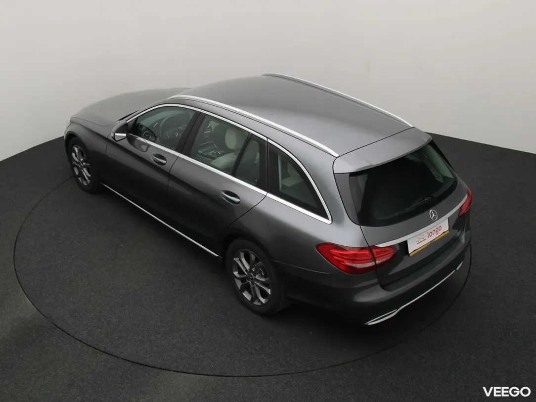 Mercedes-Benz C220 2.1 125kW