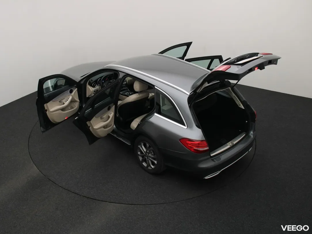 Mercedes-Benz C220 2.1 125kW