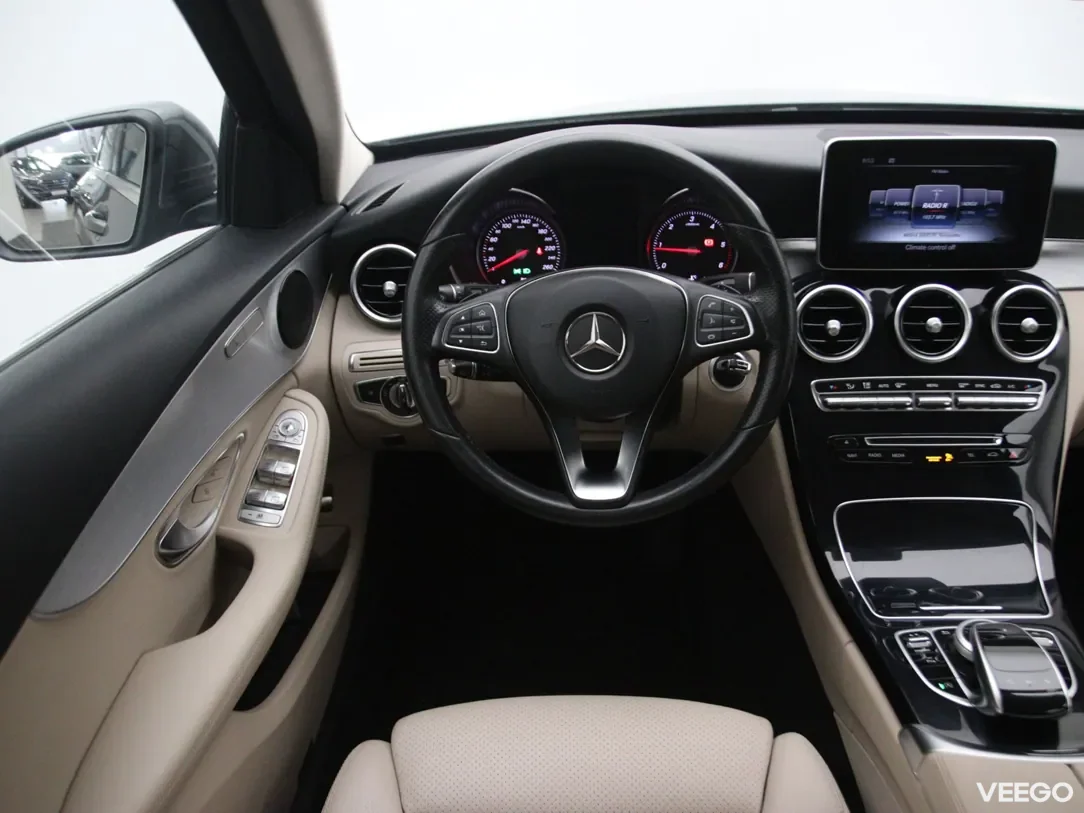 Mercedes-Benz C220 2.1 125kW