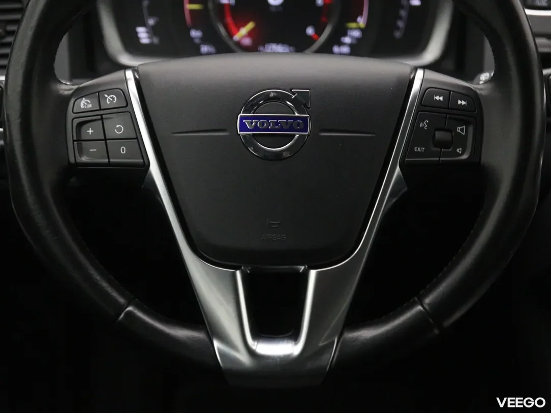 Volvo V60 2.4 169kW