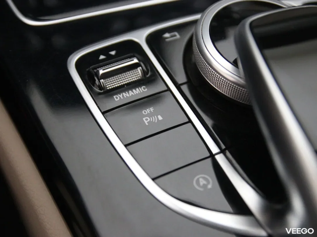 Mercedes-Benz C220 2.1 125kW